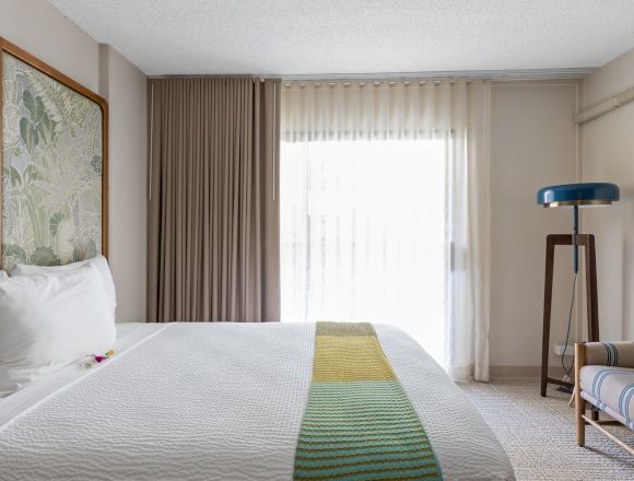 Waikiki Rooms with Wet Bars & Private Lanais - White Sands Hotel